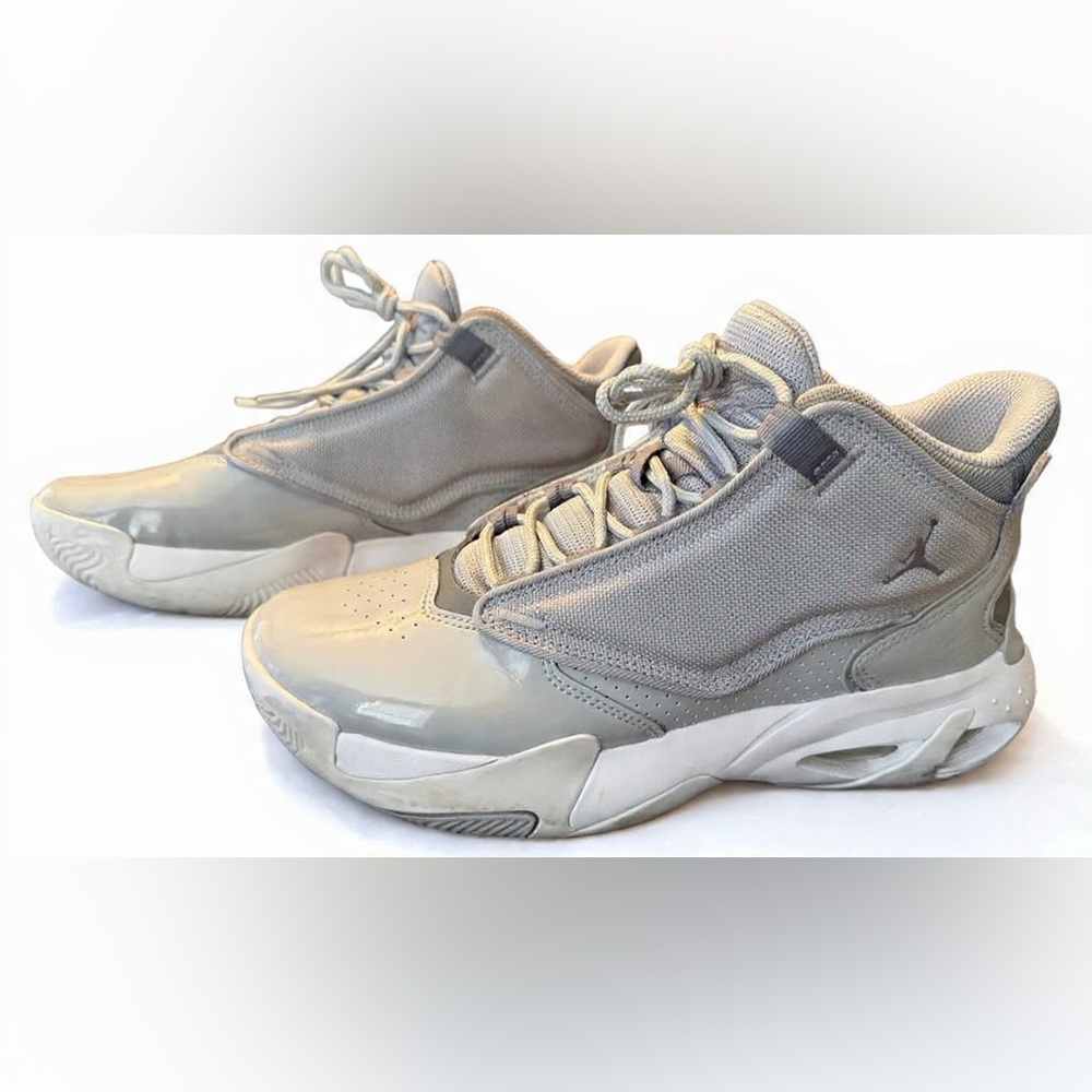 NIKE- Air Jordan Max Aura 4- Men’s 8 - Picture 2 of 7